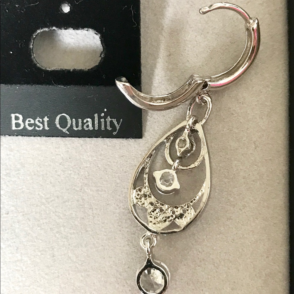Silver earring W Rhinestone - Picture 4 of 5
